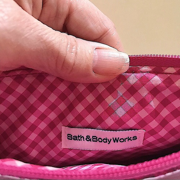 🆕🔥BATH&BODY SUPER CUTE HOT PINK SHIMMERING&SPARKLY(BOW)ON THE WRIST LOOP - Picture 4 of 7